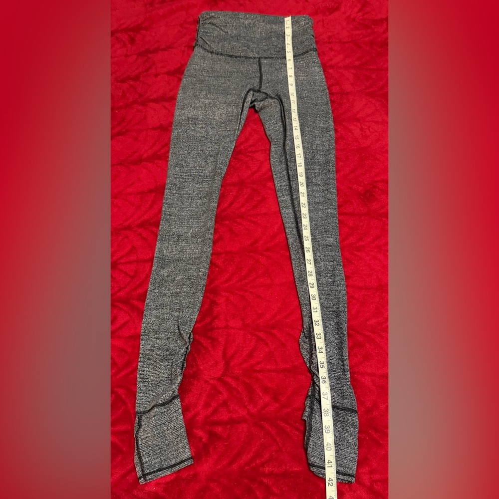 Lululemon Still Mind Tight Interlink Ice Grey Black Size 4 Like New FLAWLESS 🍋🔥